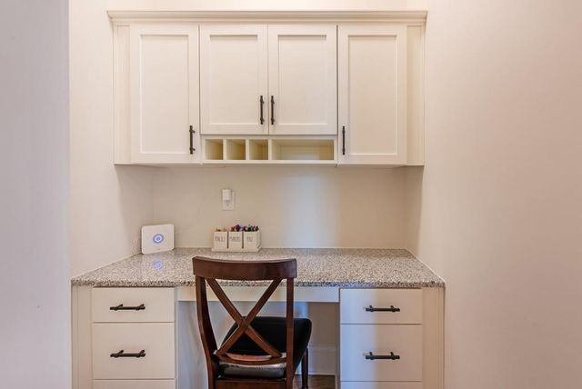 2128 Olde Georgian Ter, Atlanta, GA 30318