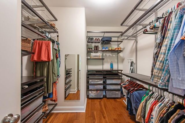 2128 Olde Georgian Ter, Atlanta, GA 30318