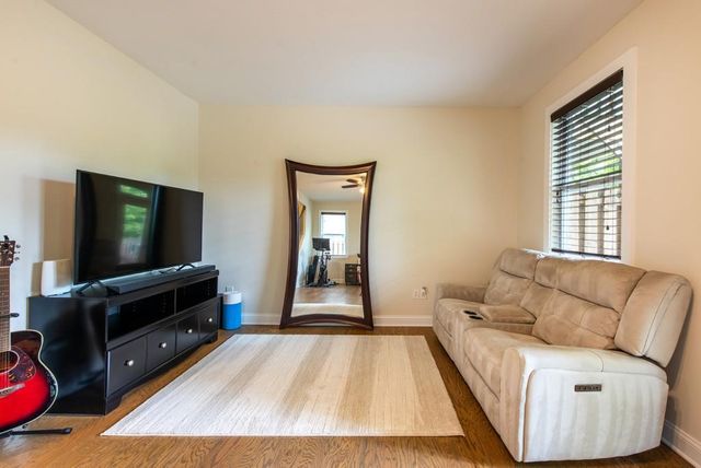 2128 Olde Georgian Ter, Atlanta, GA 30318