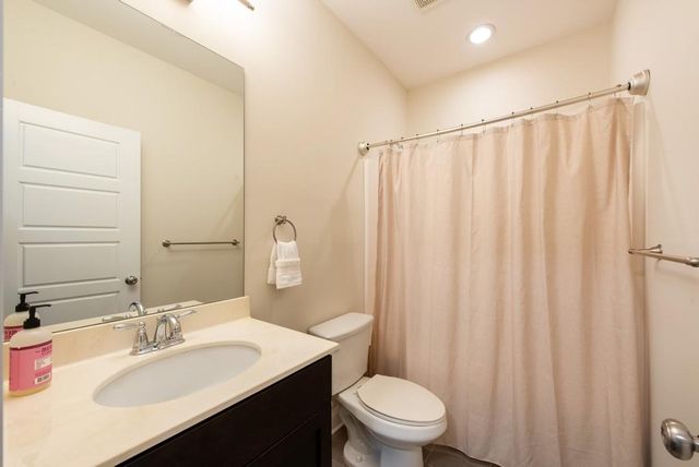 2128 Olde Georgian Ter, Atlanta, GA 30318