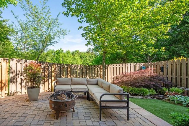 2128 Olde Georgian Ter, Atlanta, GA 30318