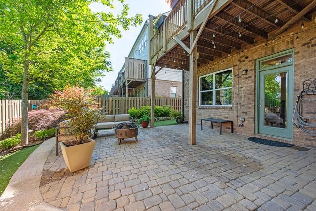 2128 Olde Georgian Ter, Atlanta, GA 30318
