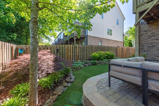2128 Olde Georgian Ter, Atlanta, GA 30318