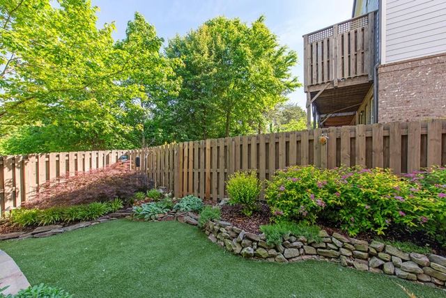 2128 Olde Georgian Ter, Atlanta, GA 30318