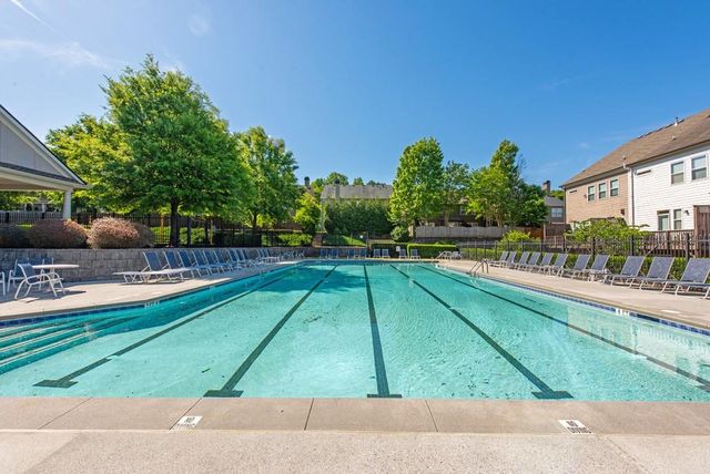 2128 Olde Georgian Ter, Atlanta, GA 30318