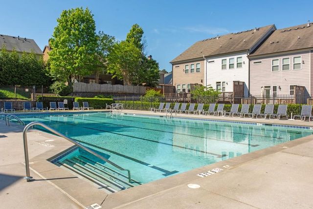 2128 Olde Georgian Ter, Atlanta, GA 30318