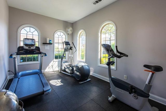 2128 Olde Georgian Ter, Atlanta, GA 30318