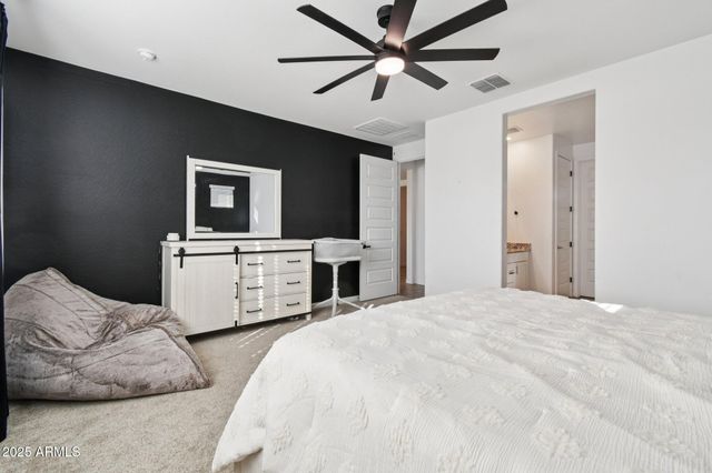 2333 E MEADOWVIEW Drive, Gilbert, AZ 85298