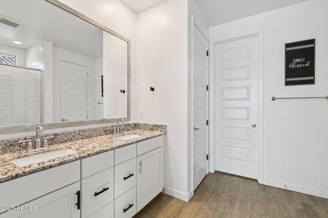 2333 E MEADOWVIEW Drive, Gilbert, AZ 85298