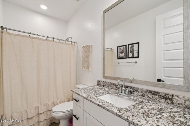 2333 E MEADOWVIEW Drive, Gilbert, AZ 85298