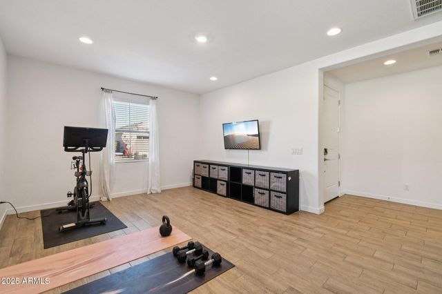 2333 E MEADOWVIEW Drive, Gilbert, AZ 85298