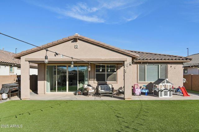2333 E MEADOWVIEW Drive, Gilbert, AZ 85298