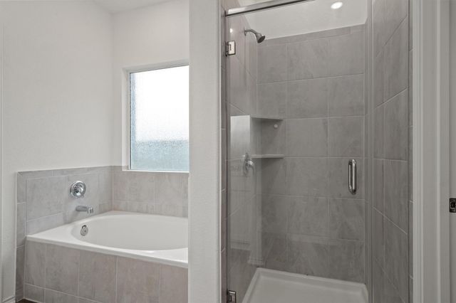 424 Wolf Springs RD, Georgetown, TX 78628