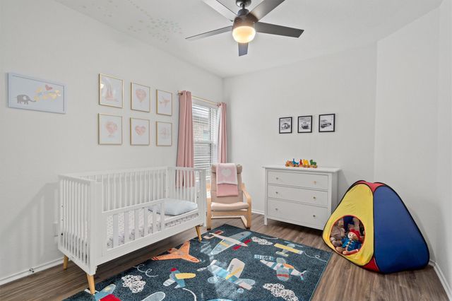 424 Wolf Springs RD, Georgetown, TX 78628