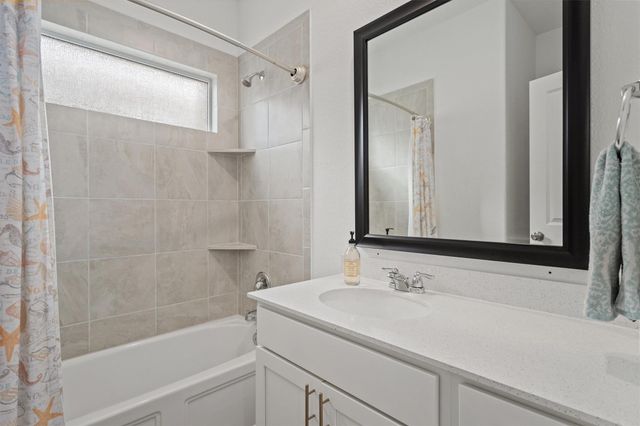 424 Wolf Springs RD, Georgetown, TX 78628