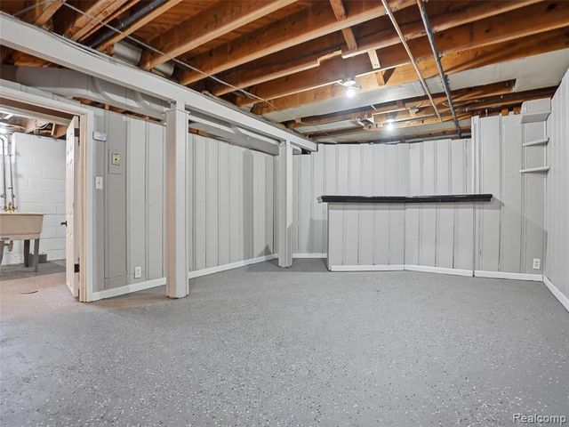 18684 Murray Hill Street, Detroit, MI 48235