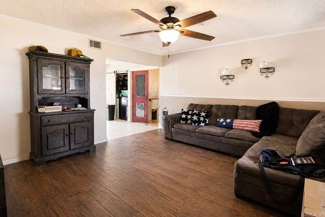 6622 Garvin Dr, Benton, AR 72019
