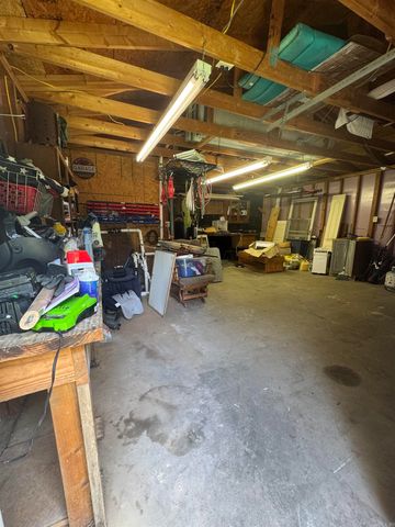 6622 Garvin Dr, Benton, AR 72019