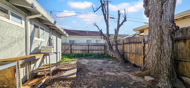 206 W 20th St, Tracy, CA 95376