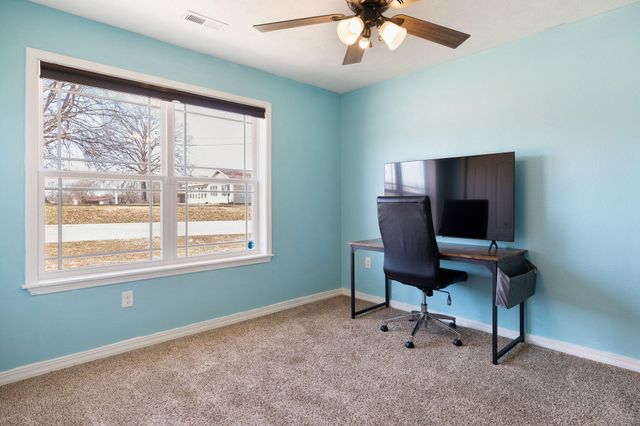 135 Travis Street, Hollister, MO 65672