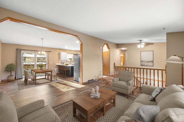 402 25th Street SW, Rochester, MN 55902