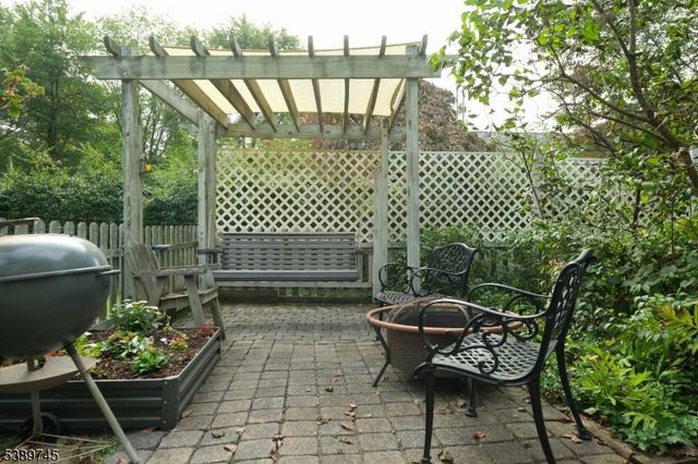 34 BERKSHIRE DRIVE, Berkeley Heights Twp., NJ 07922