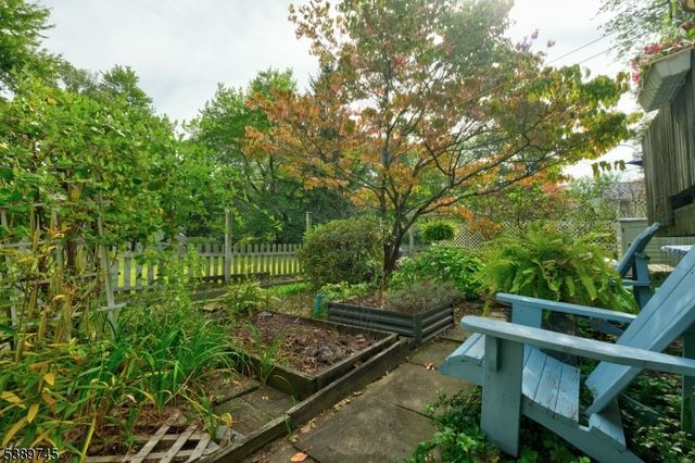 34 BERKSHIRE DRIVE, Berkeley Heights Twp., NJ 07922