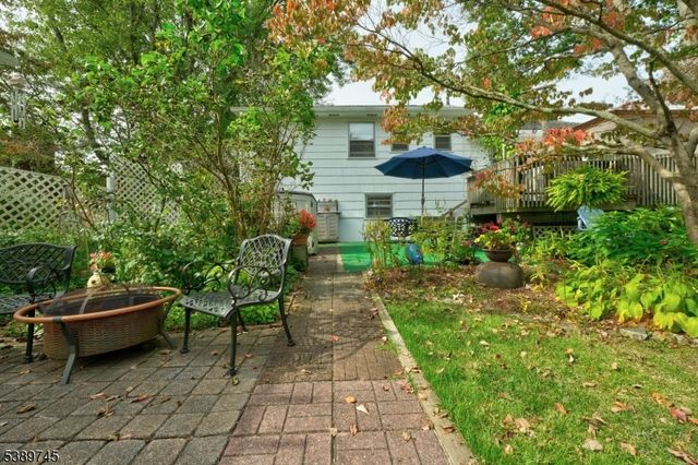 34 BERKSHIRE DRIVE, Berkeley Heights Twp., NJ 07922