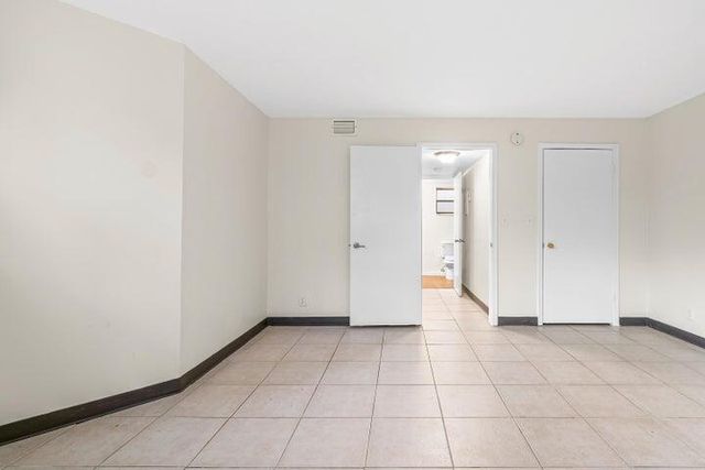 1880 N Congress Avenue 104, West Palm Beach, FL 33401