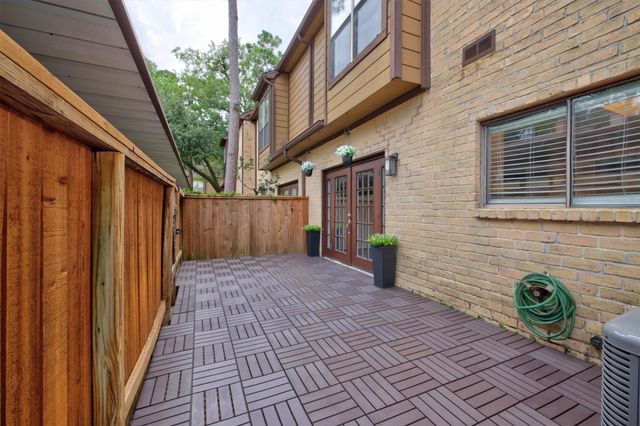 11711 Memorial Drive 621, Houston, TX 77024