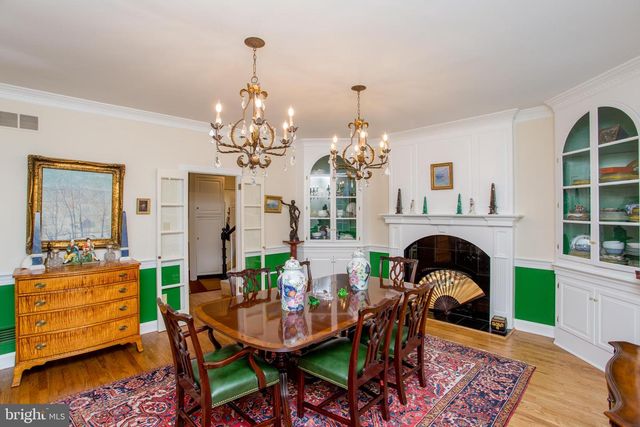 5584 LOWER MOUNTAIN RD, New Hope, PA 18938