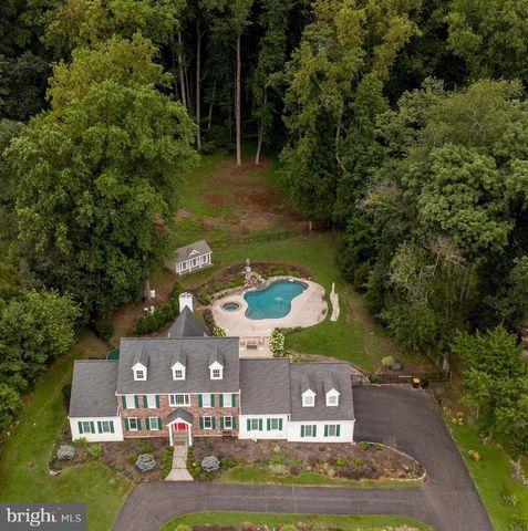 5584 LOWER MOUNTAIN RD, New Hope, PA 18938