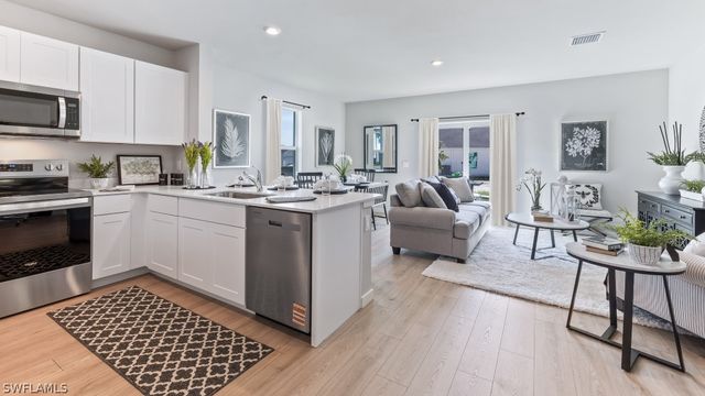 8261 EVERLY PRESERVE DR, Lehigh Acres, FL 33971