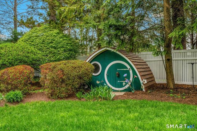 132 Hoyt Street, Darien, CT 06820