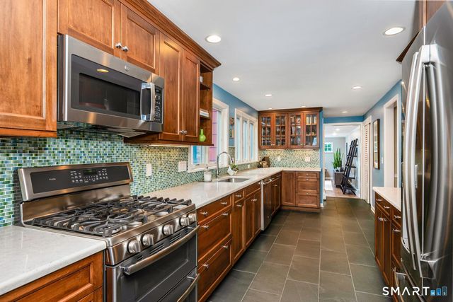 132 Hoyt Street, Darien, CT 06820