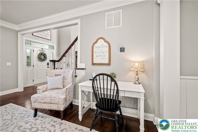 6215 Fox Glove Lane, Upper Saucon Twp, PA 18034