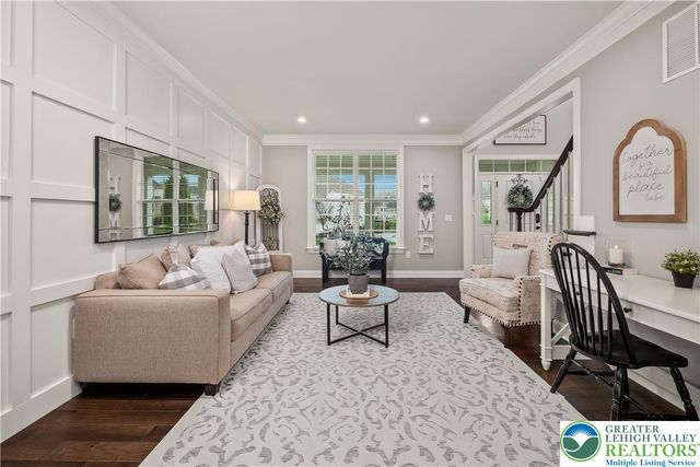6215 Fox Glove Lane, Upper Saucon Twp, PA 18034