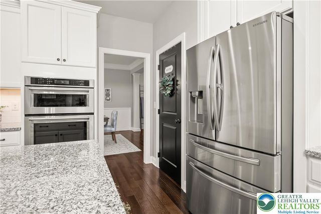 6215 Fox Glove Lane, Upper Saucon Twp, PA 18034