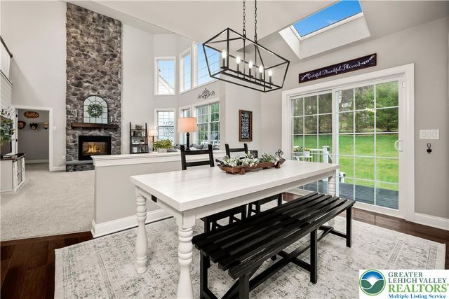 6215 Fox Glove Lane, Upper Saucon Twp, PA 18034