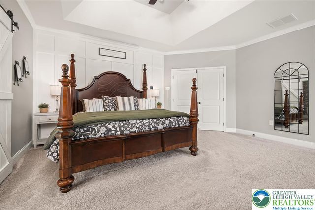 6215 Fox Glove Lane, Upper Saucon Twp, PA 18034