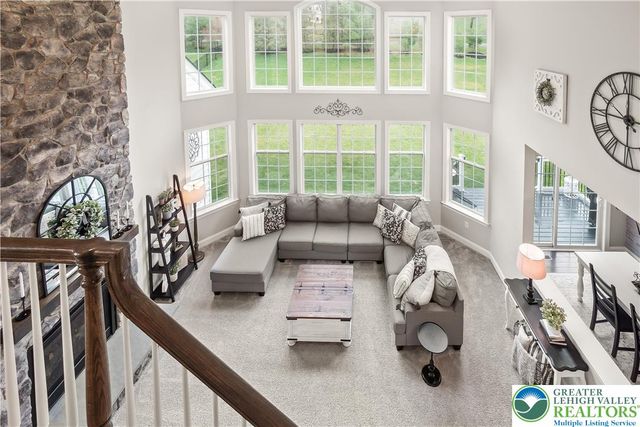 6215 Fox Glove Lane, Upper Saucon Twp, PA 18034