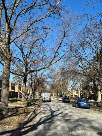 22 Howard Avenue, Hillside, IL 60162