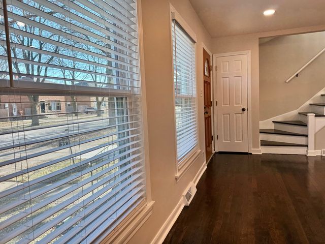 22 Howard Avenue, Hillside, IL 60162