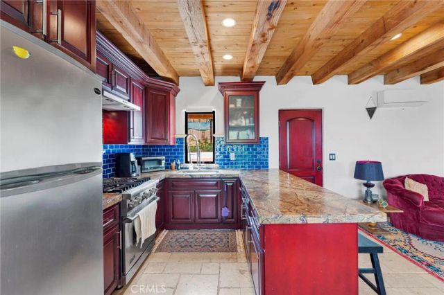 7985 Baker, Lucerne Valley, CA 92356