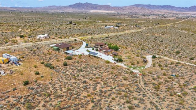 7985 Baker, Lucerne Valley, CA 92356
