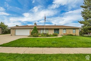 2506 GREEN OAK DR, Bountiful, UT 84010