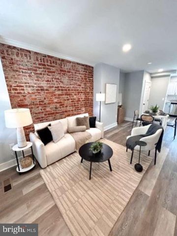 2910 S SMEDLEY ST, Philadelphia, PA 19145