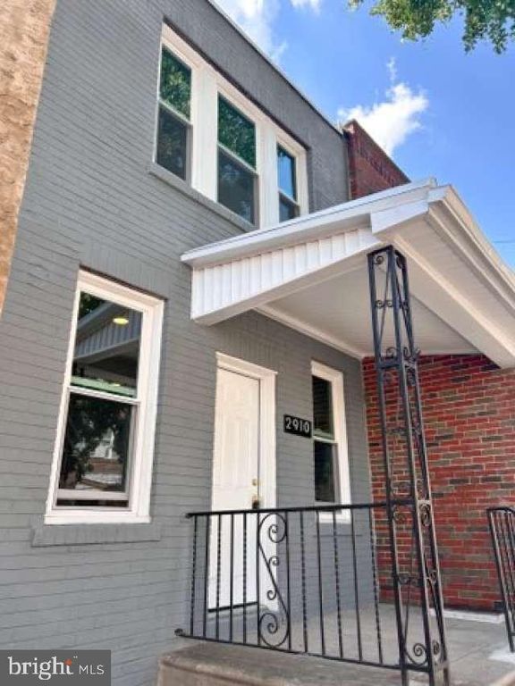 2910 S SMEDLEY ST, Philadelphia, PA 19145