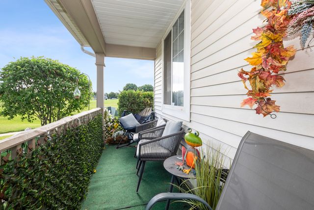 138 Azalea Circle 138, Romeoville, IL 60446