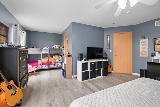 138 Azalea Circle 138, Romeoville, IL 60446